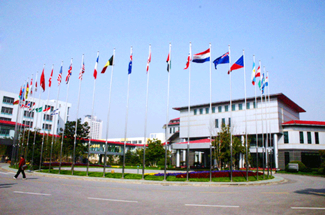 B . 江蘇無錫新區(qū)管委會