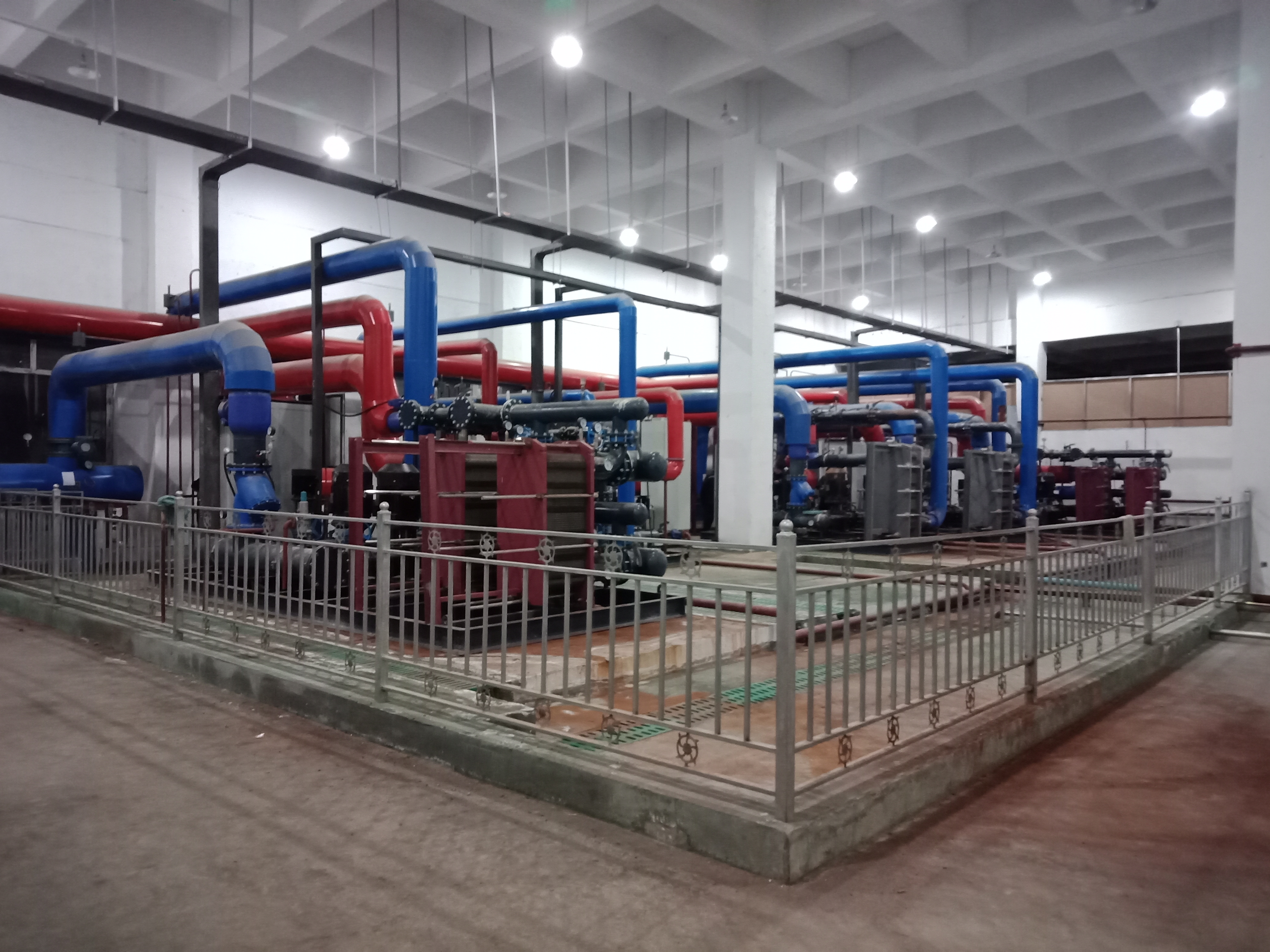 C . 內(nèi)蒙古呼和浩特城發(fā)熱力-4 C . 內(nèi)蒙古呼和浩特城發(fā)熱力-4