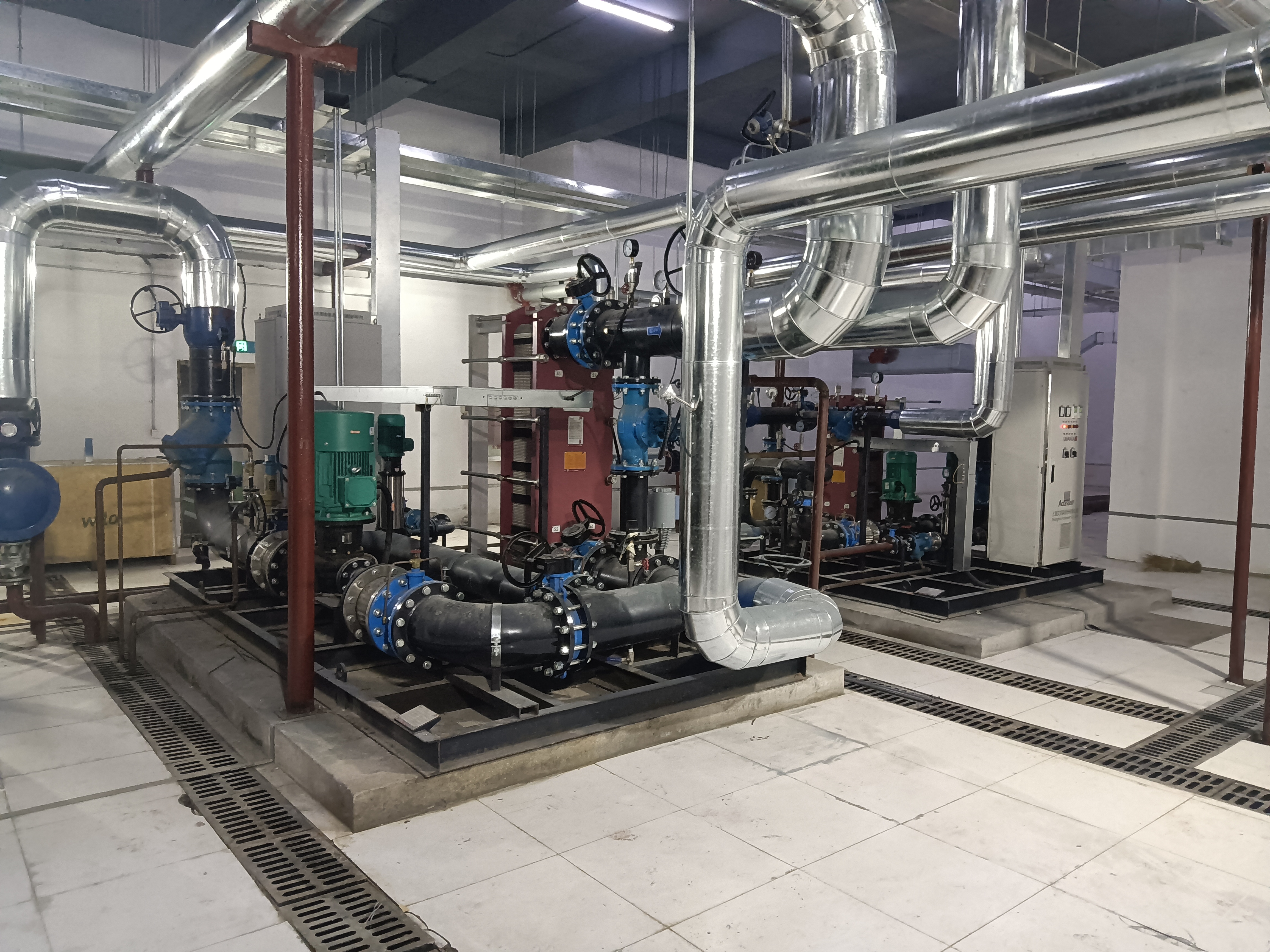 A . 內(nèi)蒙古呼和浩特金地名峰二期-2