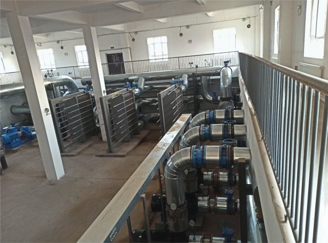 C . 新疆吐魯番高昌區(qū)隔壓站-1 C . 新疆吐魯番高昌區(qū)隔壓站-1